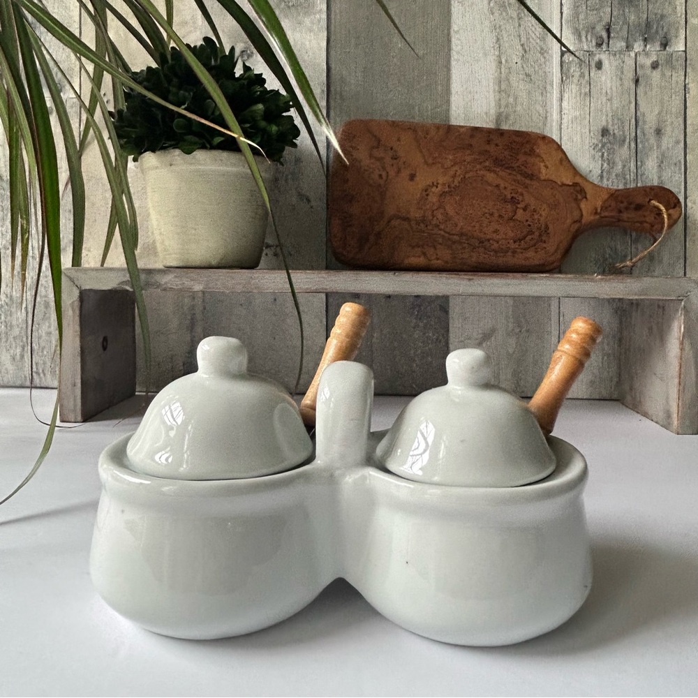🌴Houston Harvest Gift Double Condiment Server W/ Wooden Spoons